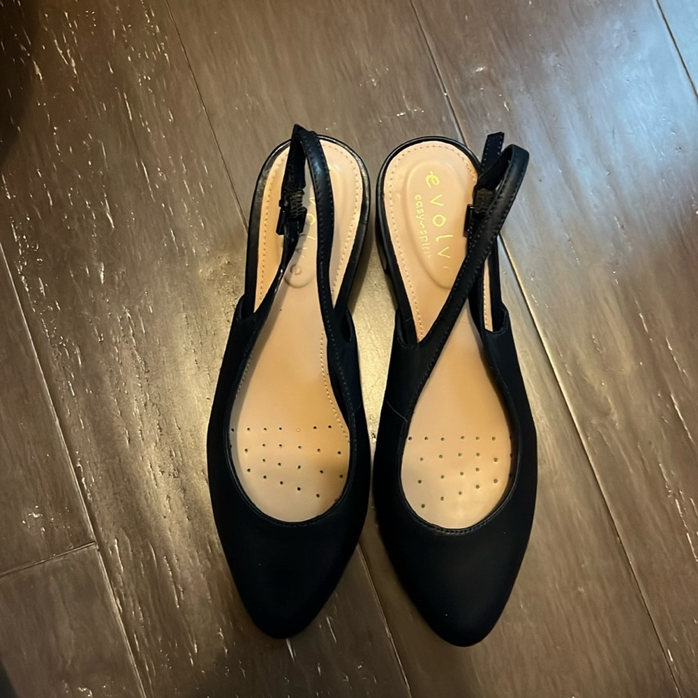 Navy leather sling back pumps